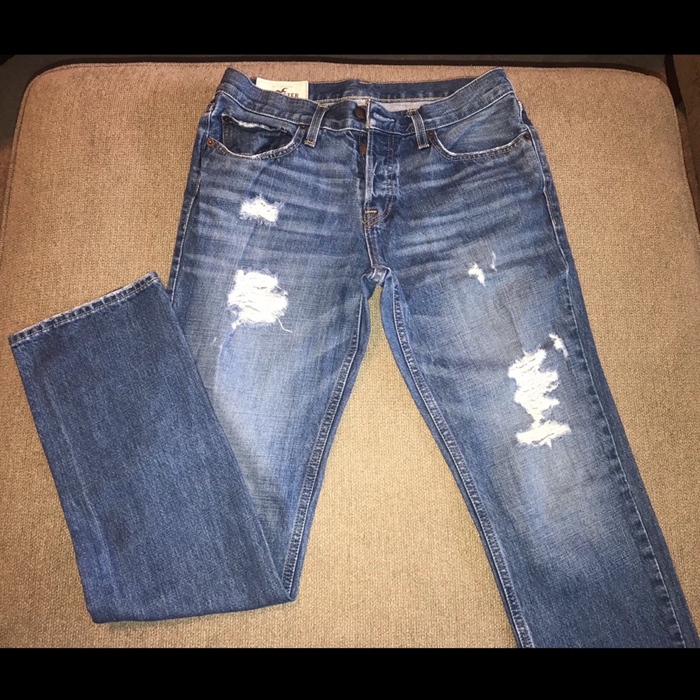 ❌SOLD❌Men’s Hollister Distressed Jeans
